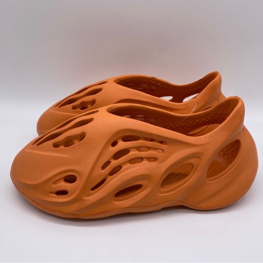 FOAM RUNNERS SHOES
